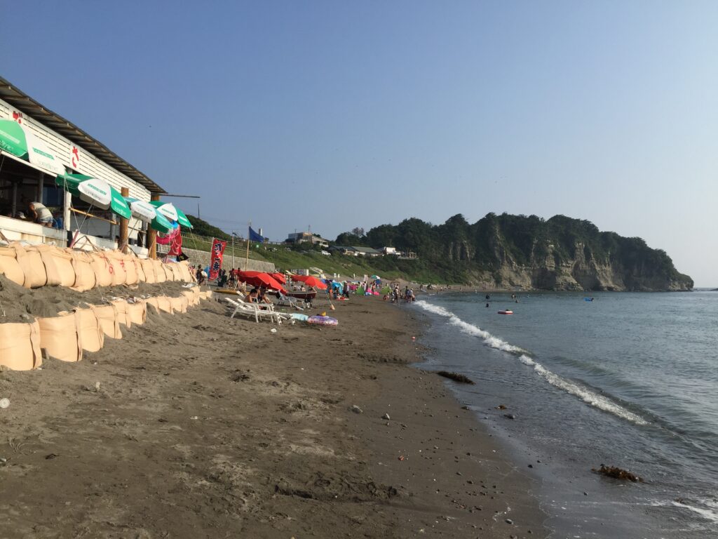 葉山 長者ヶ崎海岸 ラ セーラ葉山 秋山美幸氏 富士山を望む風景と夕景は美しく ３３年間見てきた長者ヶ崎と昔ながらの海の家の変遷 Cafedrawing Club